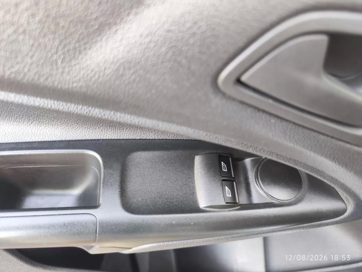 ford-transit-connect-2015-diesel-1596cc