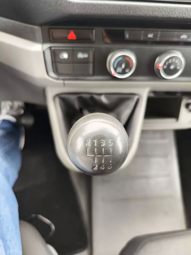 volkswagen-crafter-2019-diesel-1968cc
