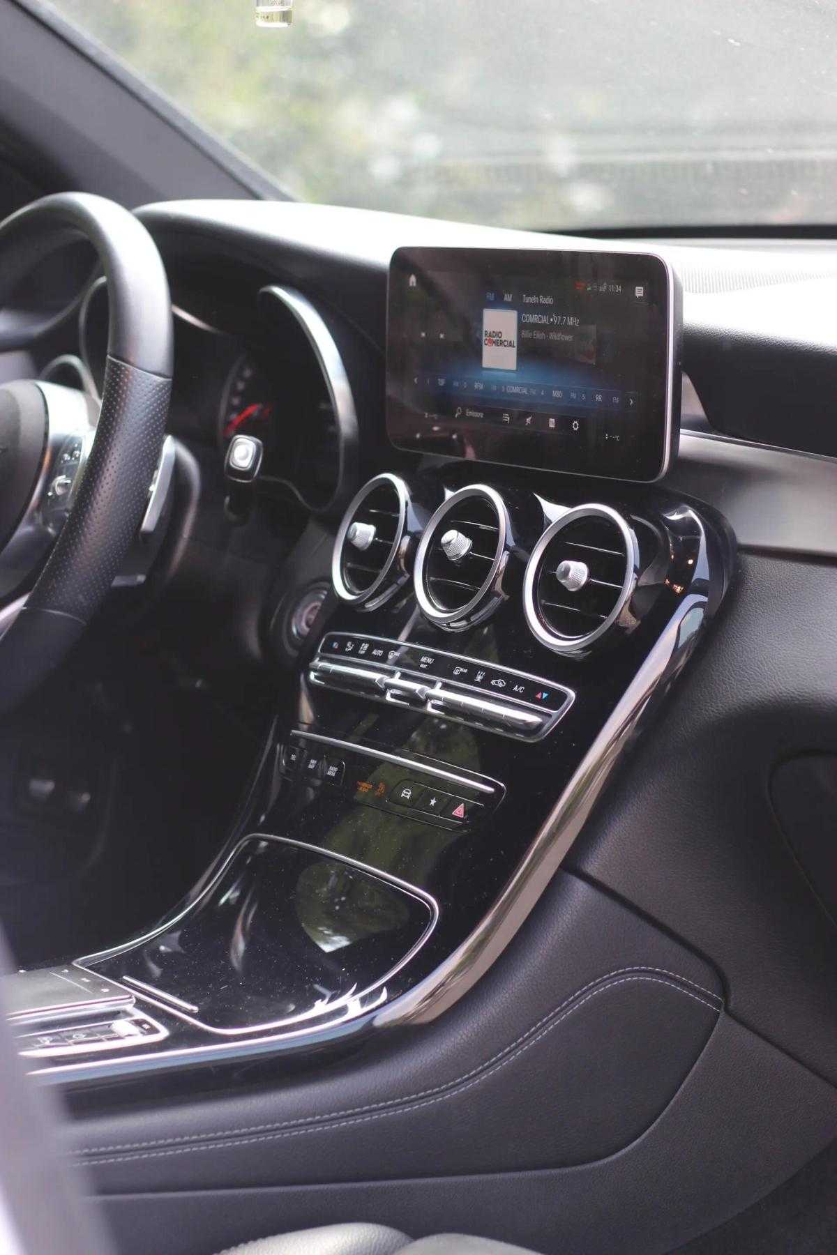mercedes-benz-glc-300-e-4matic-2020-hibrido-a-gasolina-1991cc