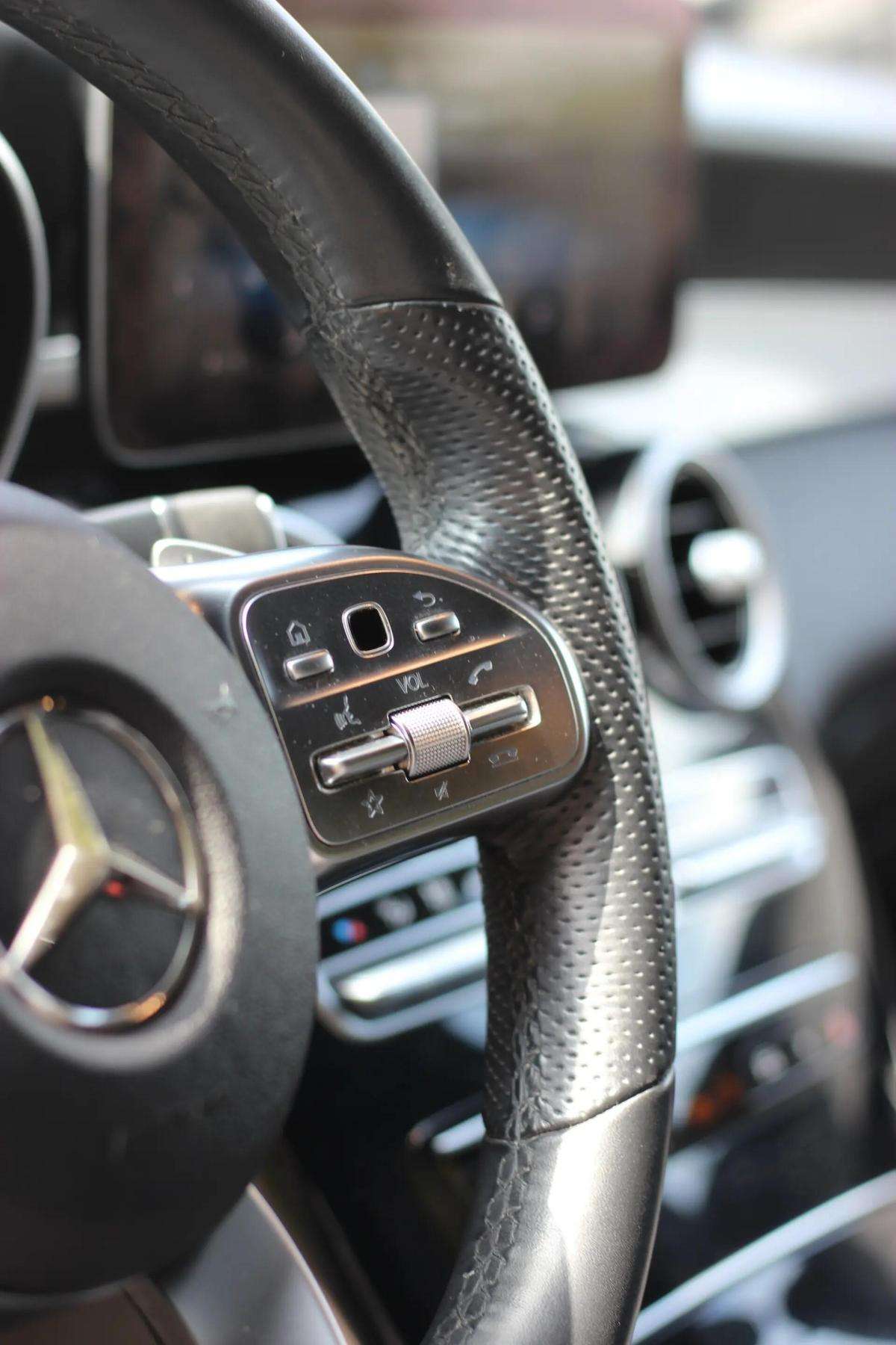 mercedes-benz-glc-300-e-4matic-2020-hibrido-a-gasolina-1991cc