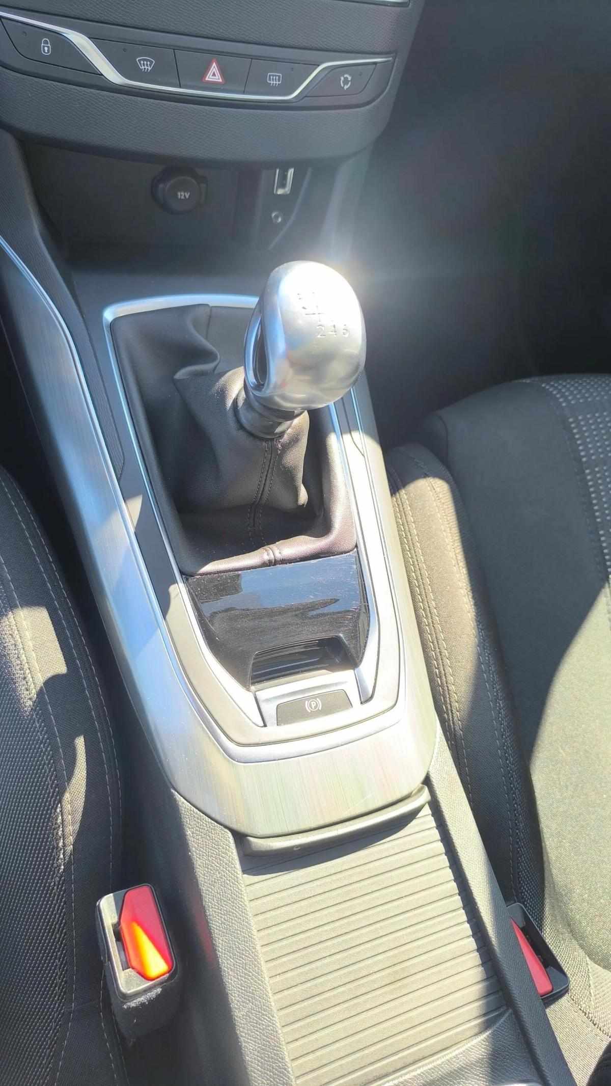 peugeot-308-2017-diesel-1560cc
