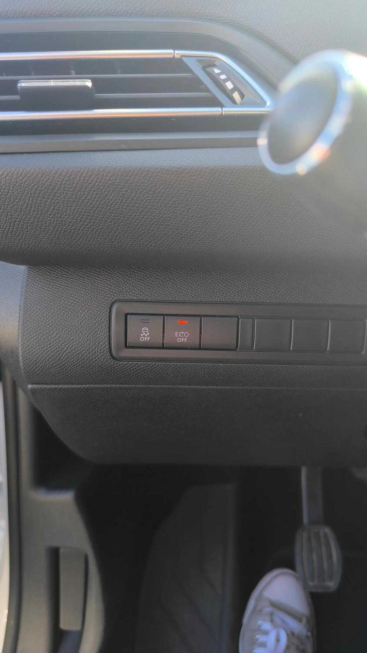 peugeot-308-2017-diesel-1560cc
