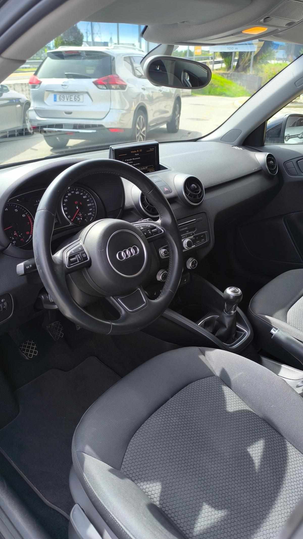 audi-a1-1-0-tfsi-2018-gasolina-999cc