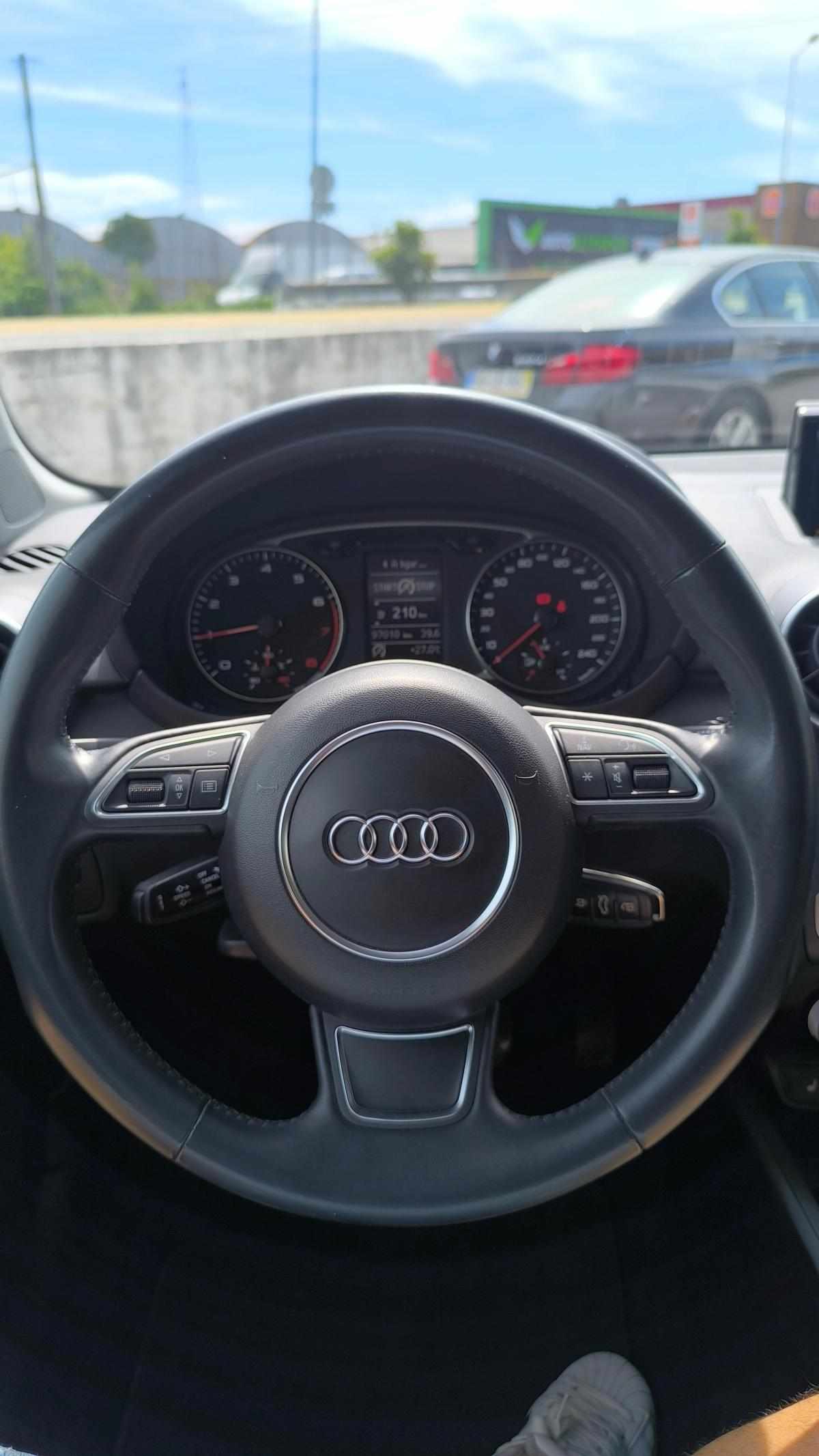 audi-a1-1-0-tfsi-2018-gasolina-999cc