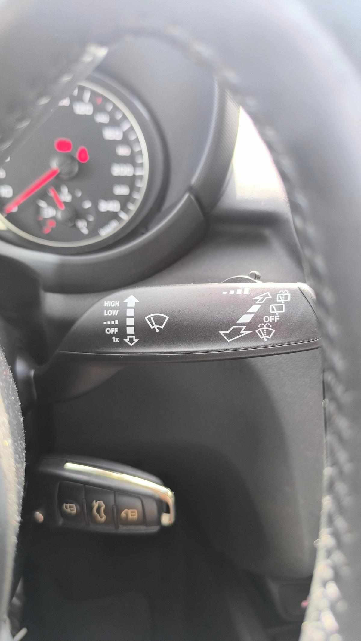 audi-a1-1-0-tfsi-2018-gasolina-999cc