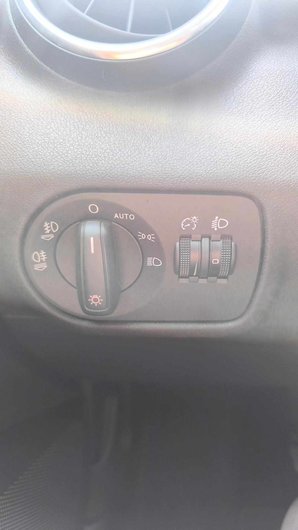 audi-a1-1-0-tfsi-2018-gasolina-999cc