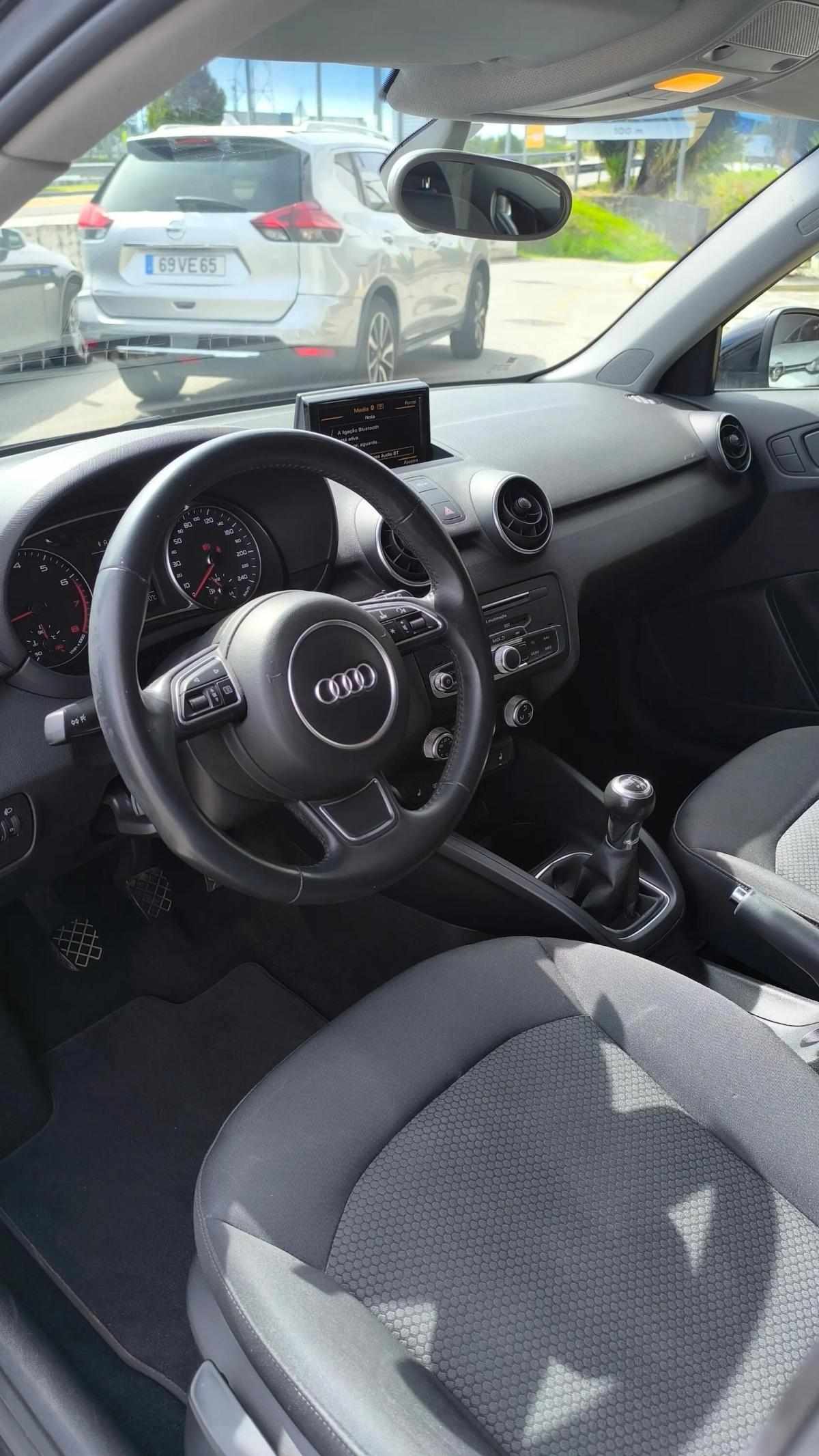 audi-a1-1-0-tfsi-2018-gasolina-999cc