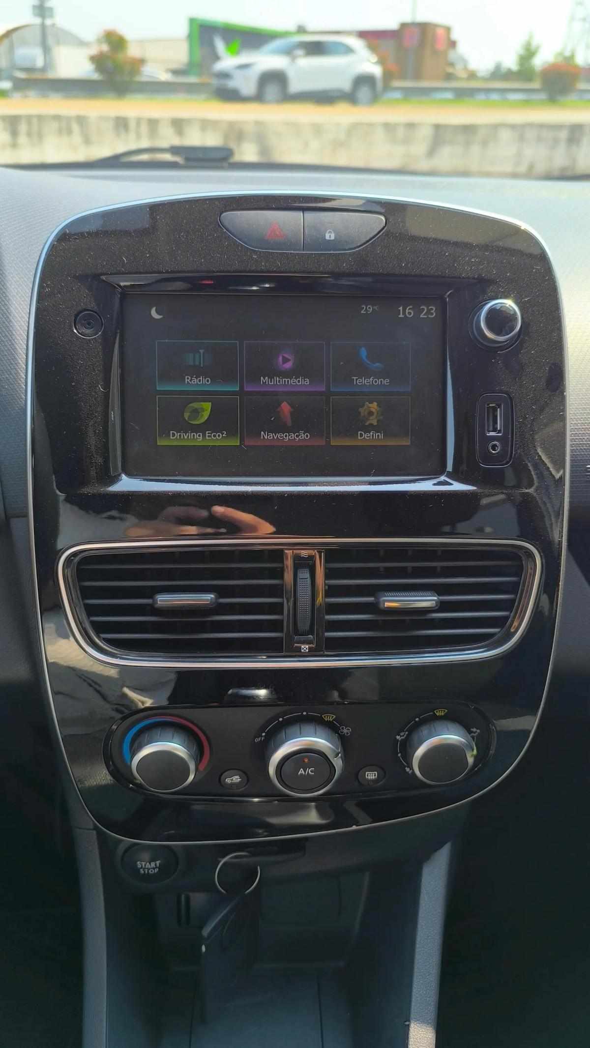 renault-clio-sport-tourer-2019-gasolina-898cc