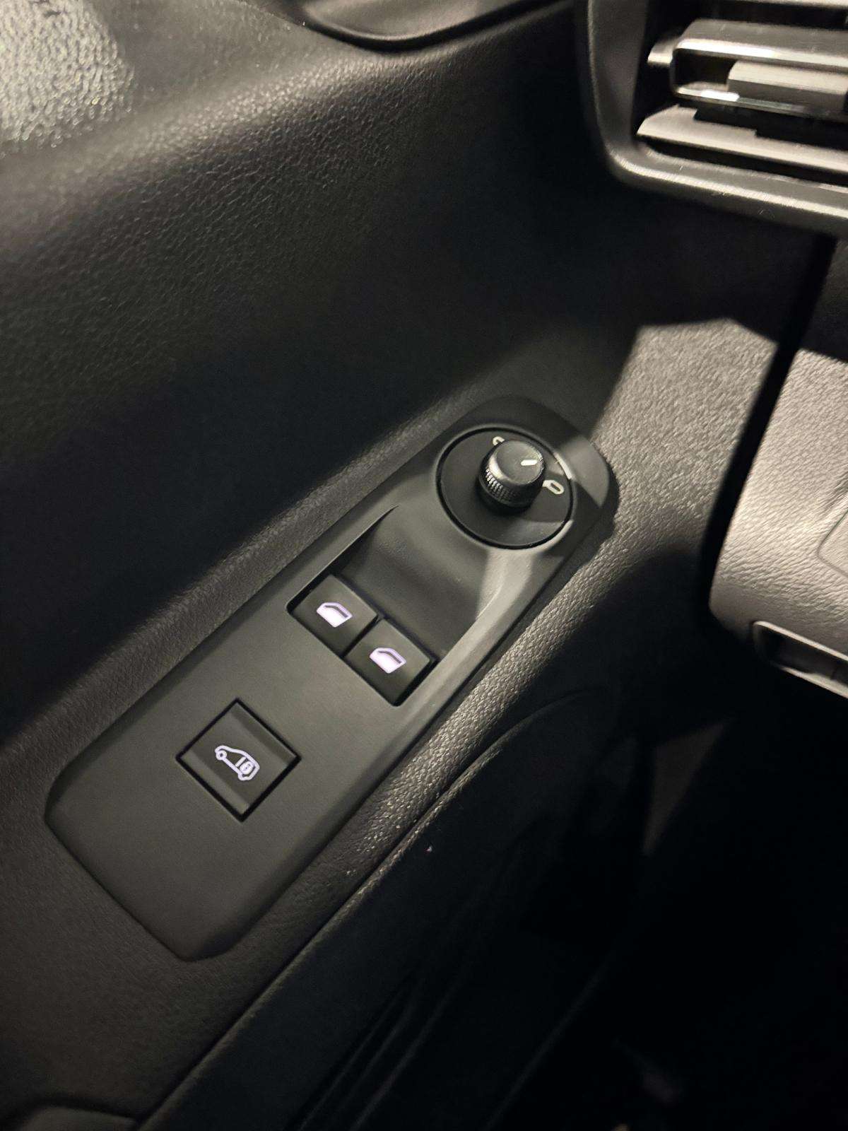 peugeot-partner-2024-diesel-1499cc