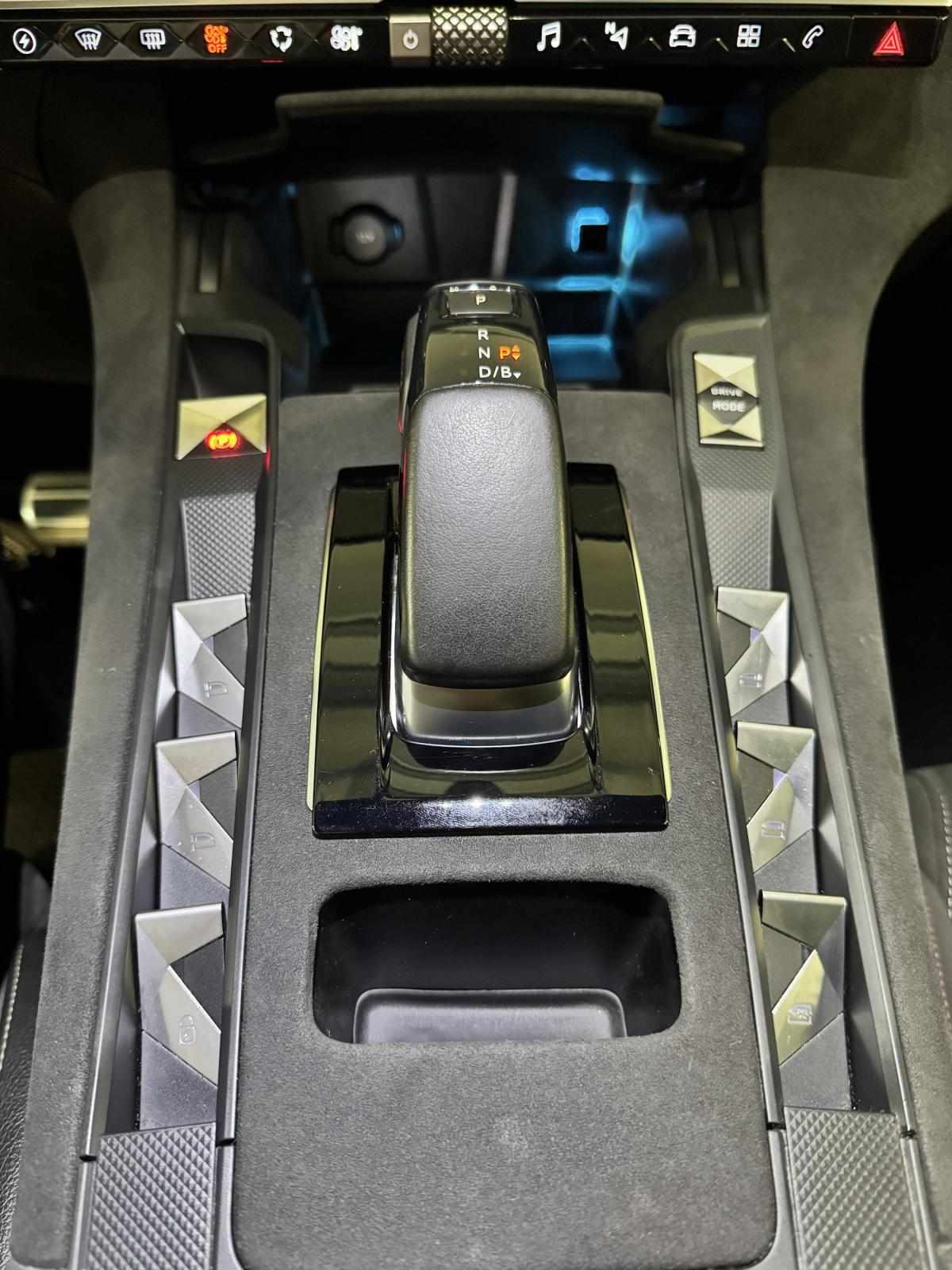 ds-ds-7-crossback-2021-hibrido-a-gasolina-1598cc