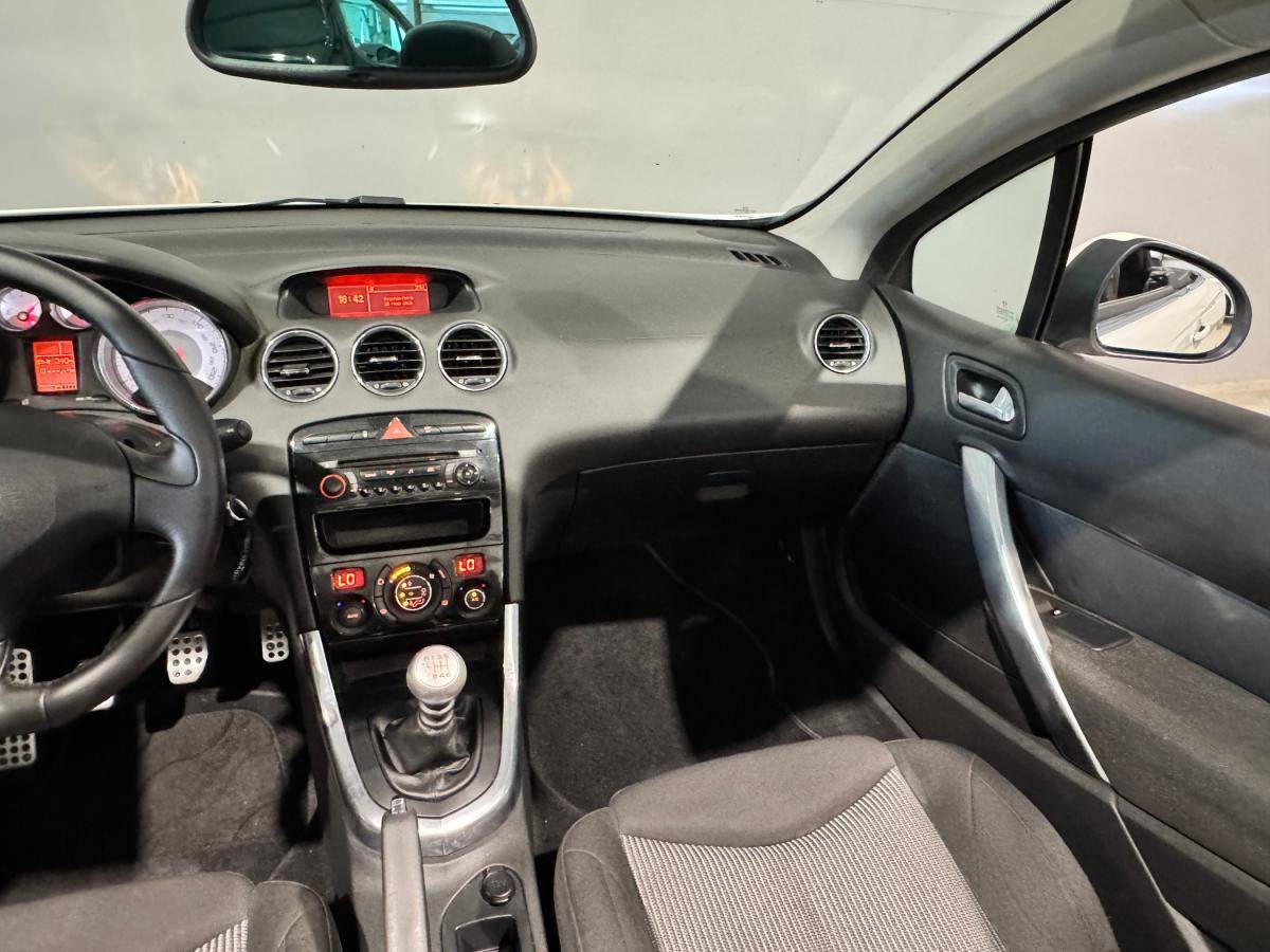 peugeot-308-cc-2010-diesel-1560cc