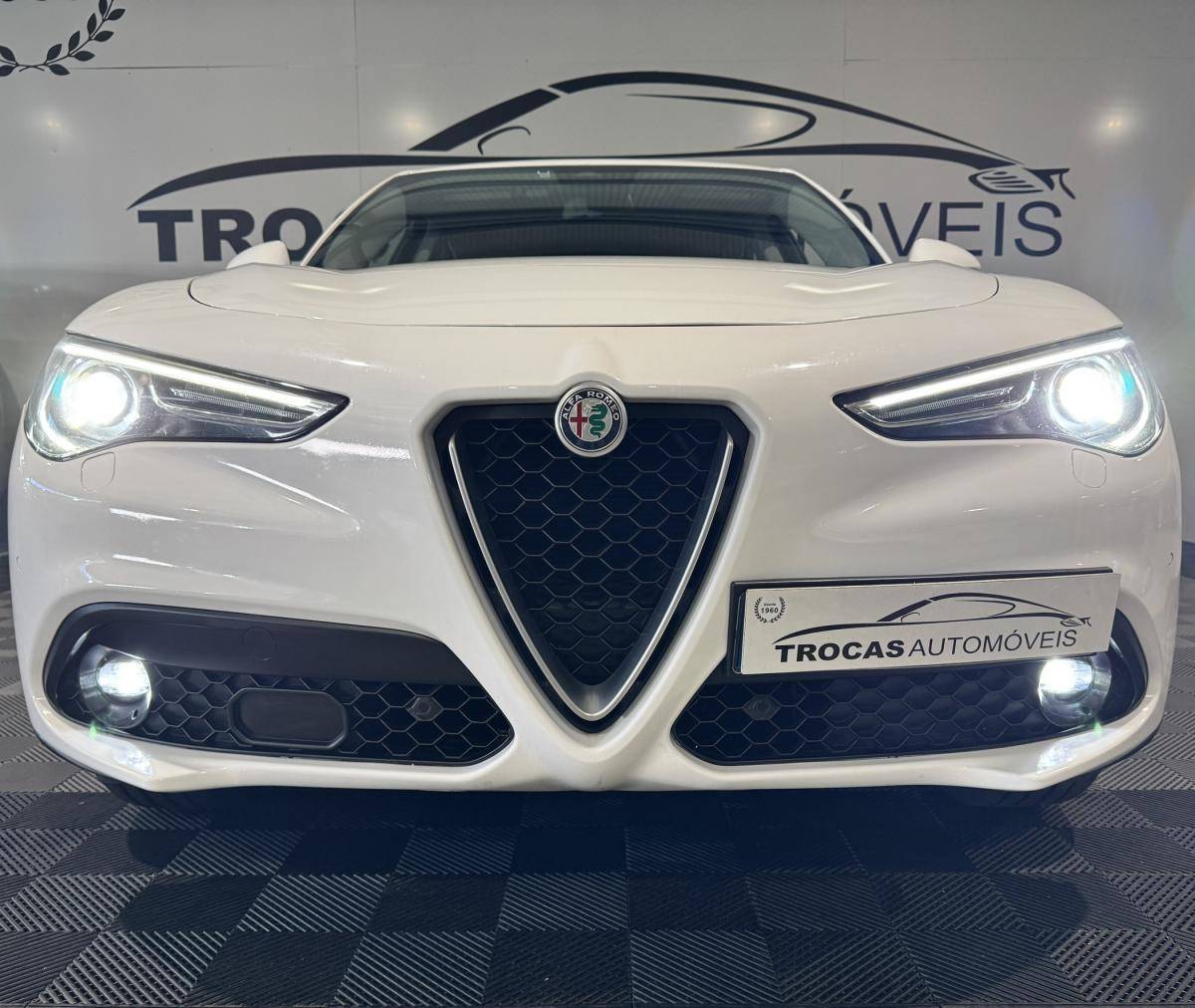 alfa-romeo-stelvio-2017-diesel-2143cc