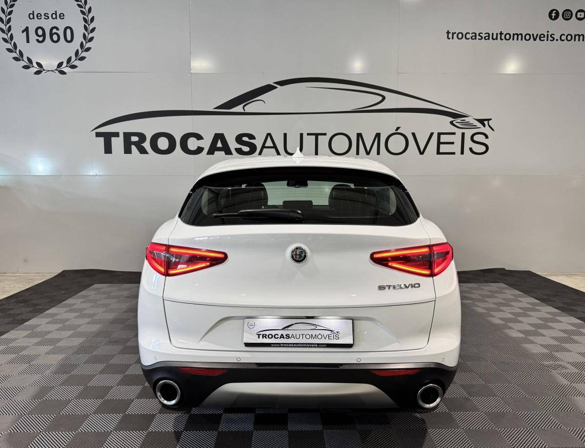 alfa-romeo-stelvio-2017-diesel-2143cc