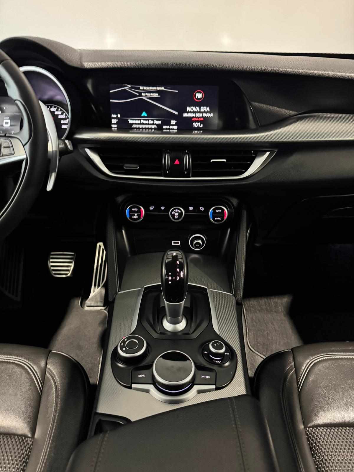 alfa-romeo-stelvio-2017-diesel-2143cc