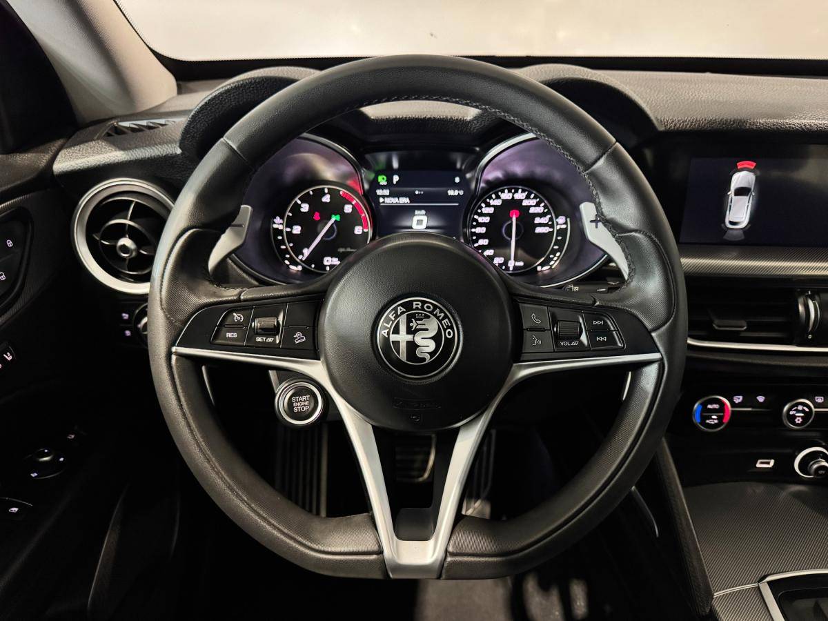alfa-romeo-stelvio-2017-diesel-2143cc