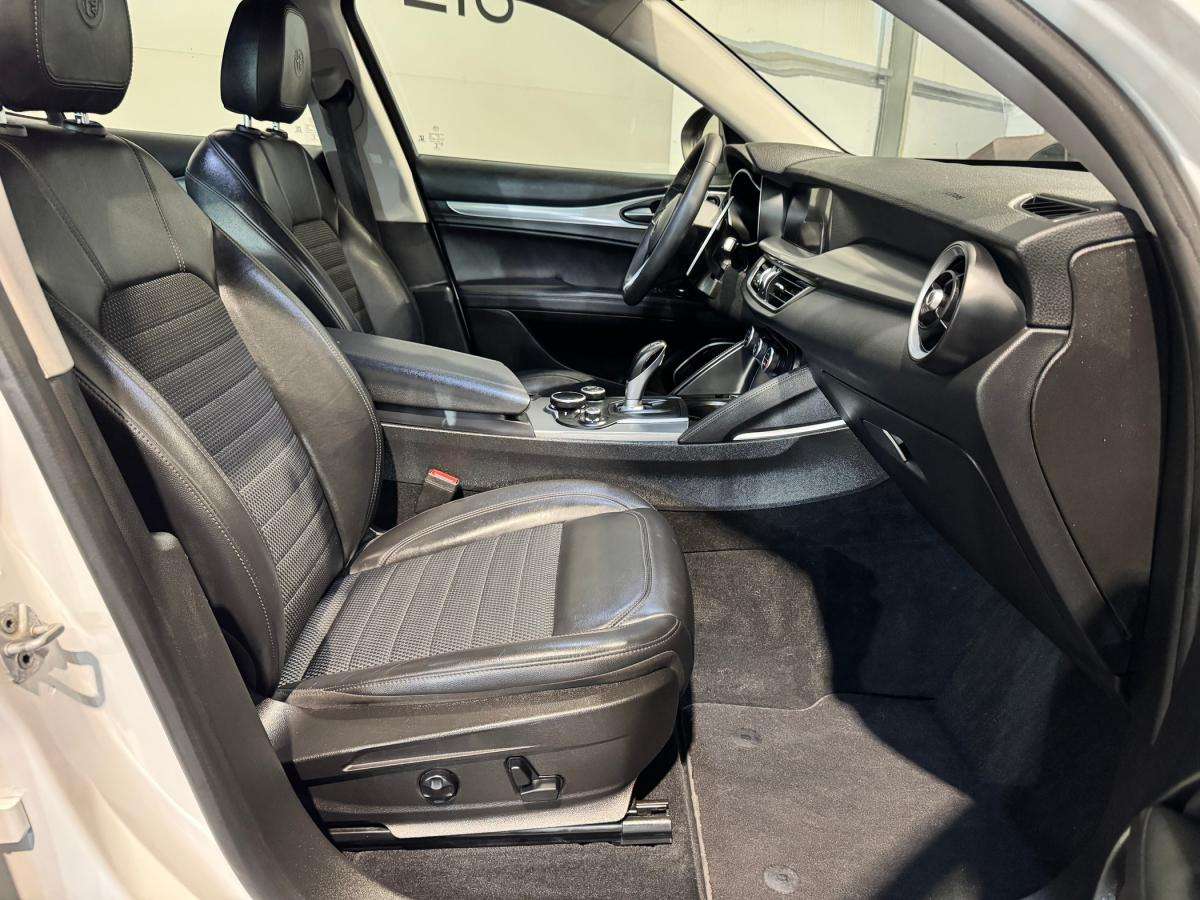 alfa-romeo-stelvio-2017-diesel-2143cc