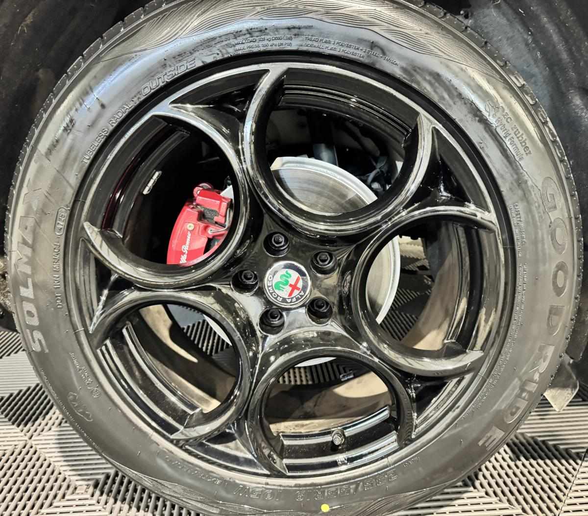 alfa-romeo-stelvio-2017-diesel-2143cc