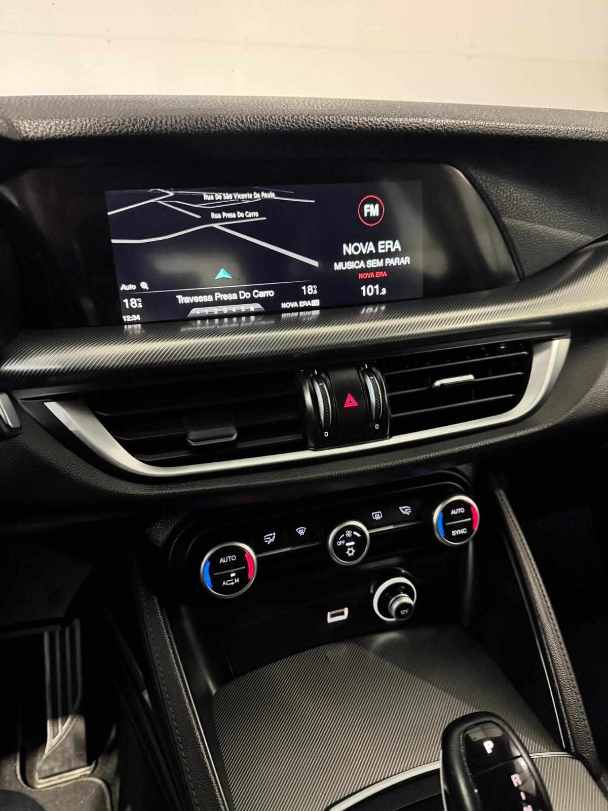 alfa-romeo-stelvio-2017-diesel-2143cc