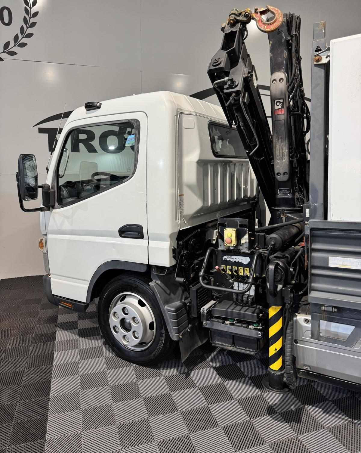 mitsubishi-canter-2013-diesel-2998cc