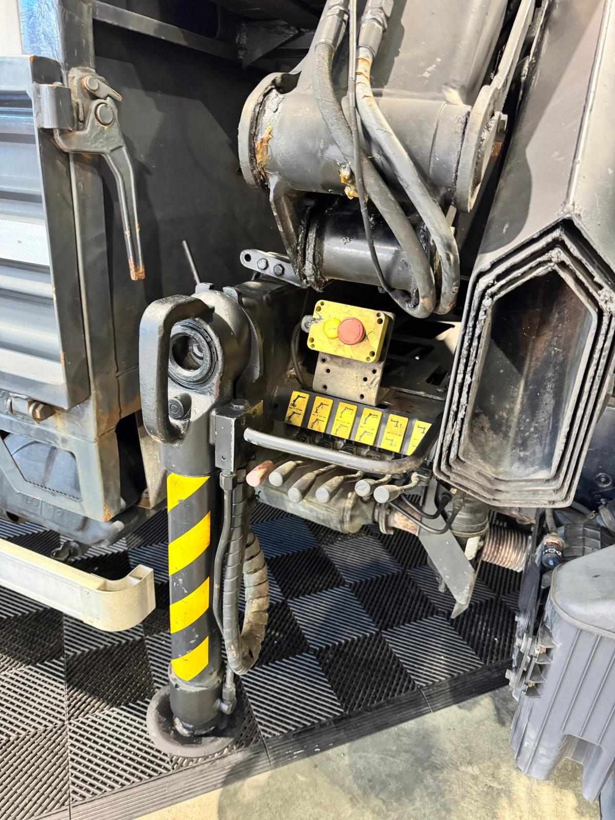 mitsubishi-canter-2013-diesel-2998cc