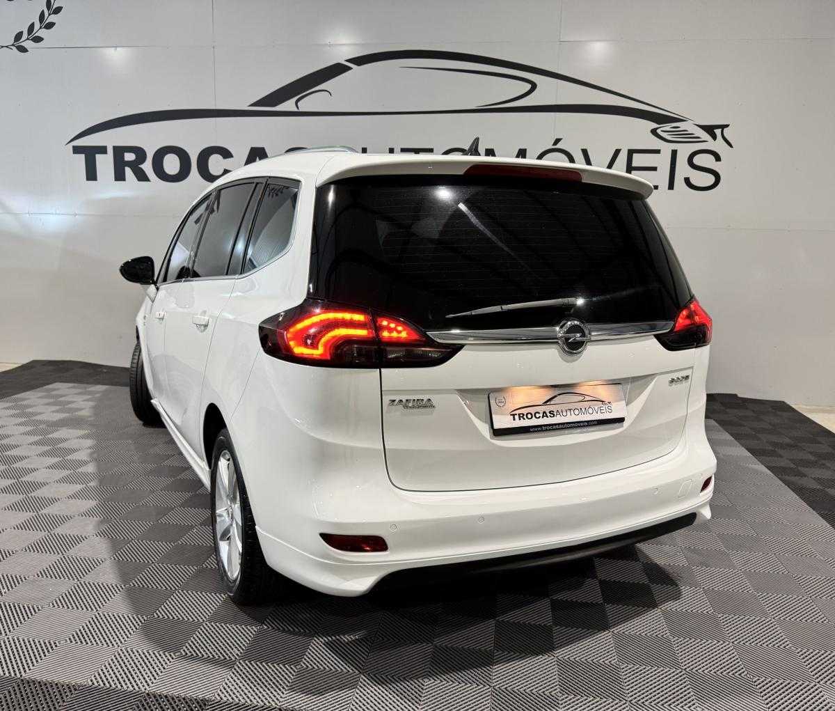 opel-zafira-2016-gpl-1364cc