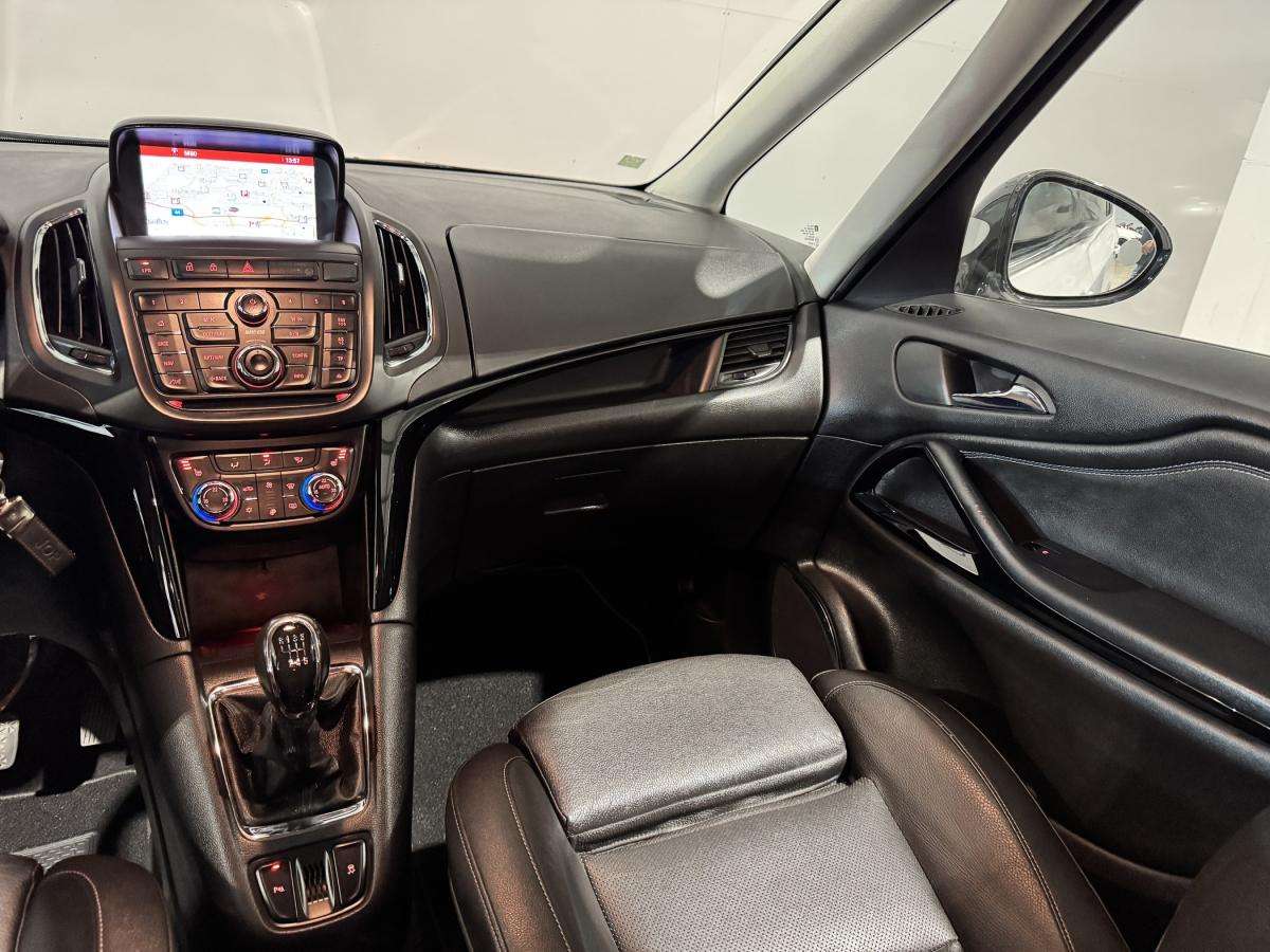 opel-zafira-2016-gpl-1364cc