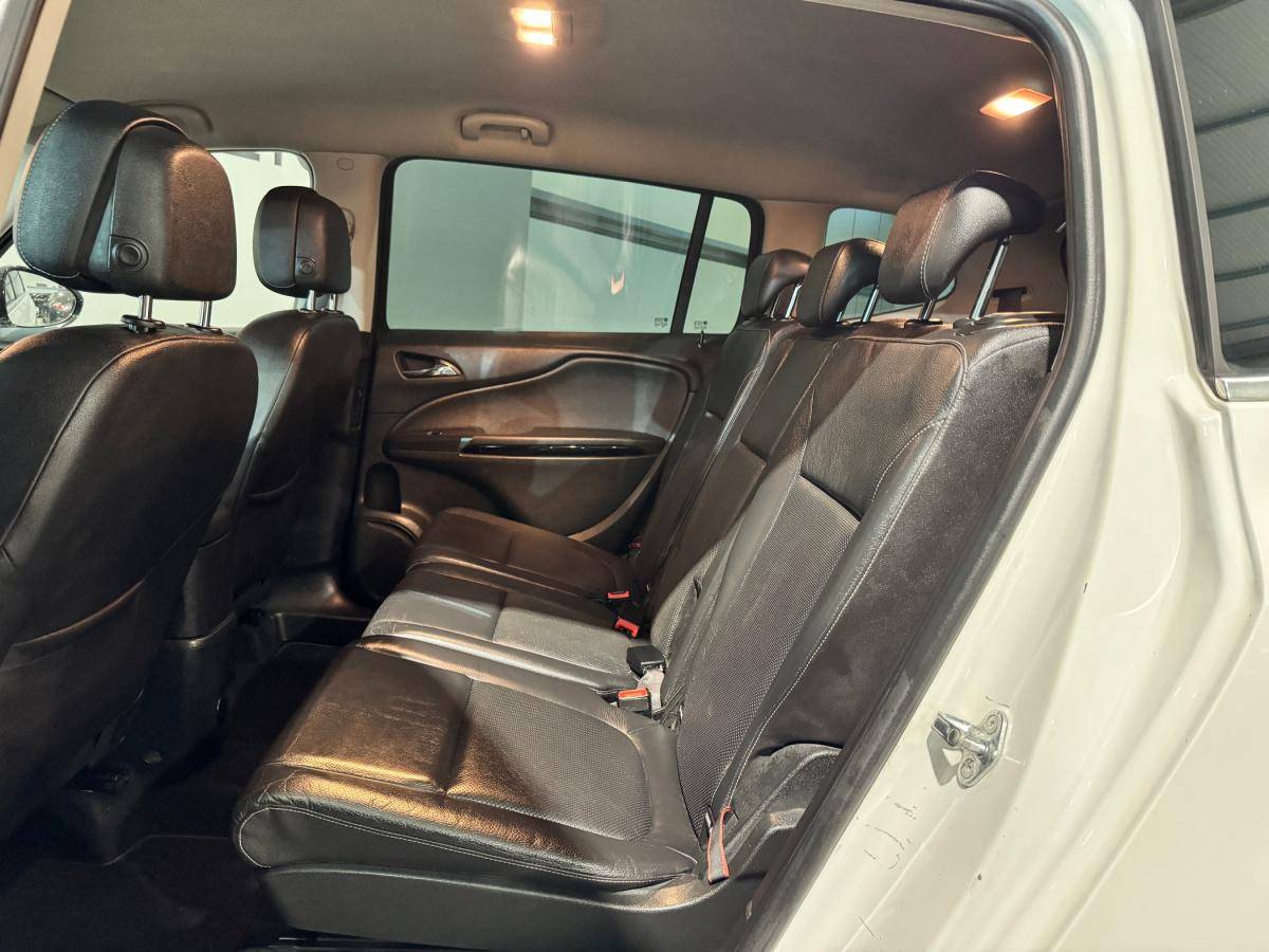 opel-zafira-2016-gpl-1364cc