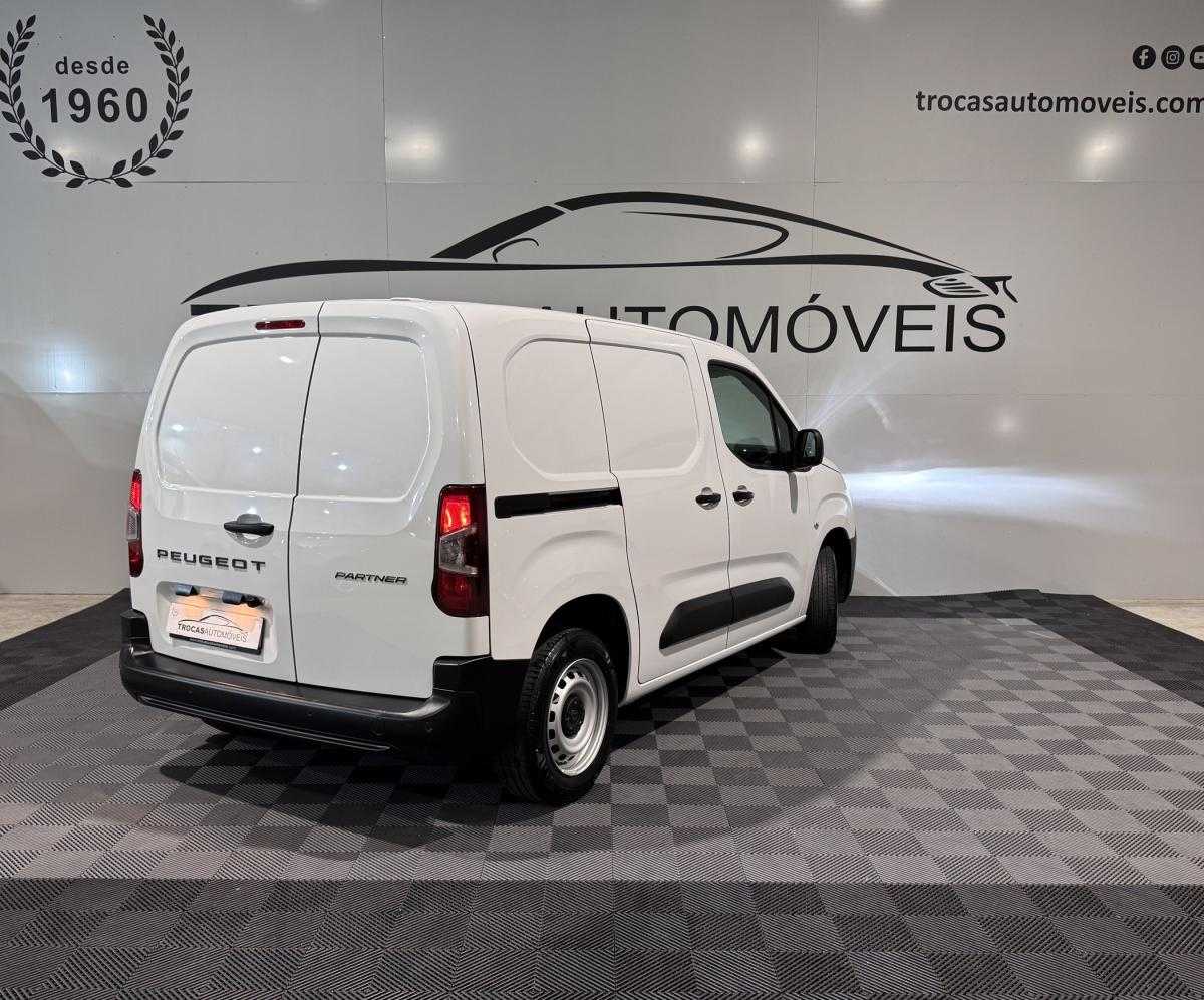 peugeot-partner-2025-diesel-1499cc