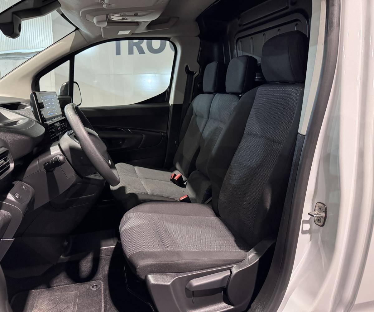 peugeot-partner-2025-diesel-1499cc