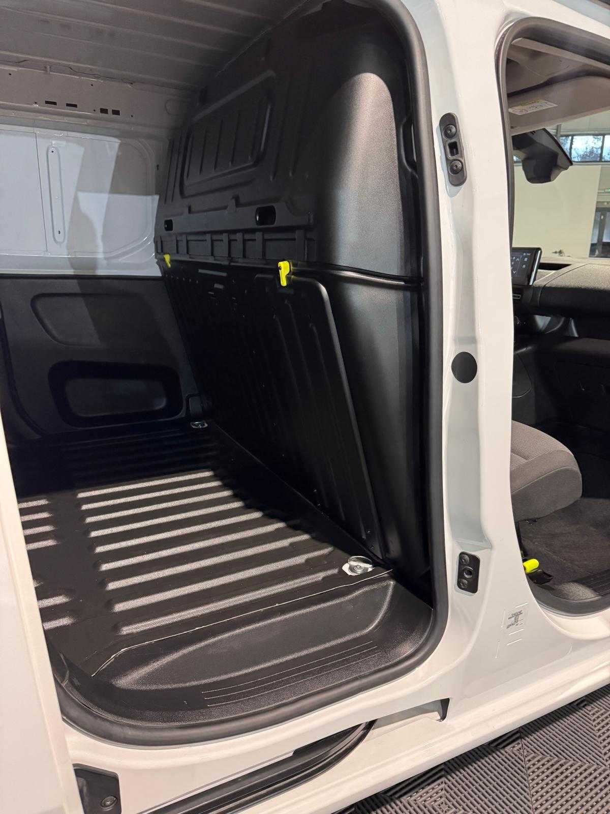 peugeot-partner-2025-diesel-1499cc