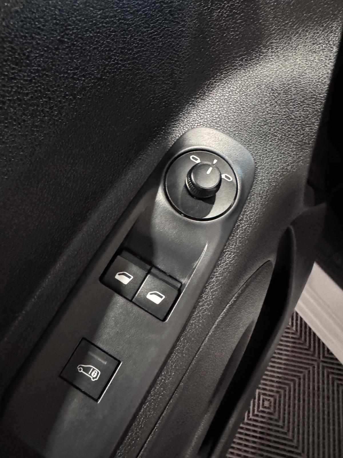 peugeot-partner-2025-diesel-1499cc