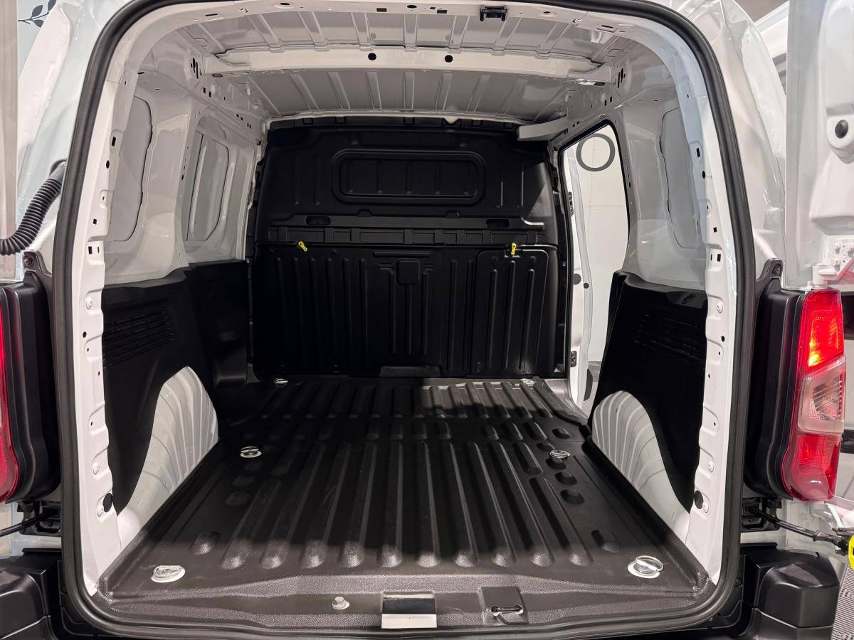 peugeot-partner-2025-diesel-1499cc