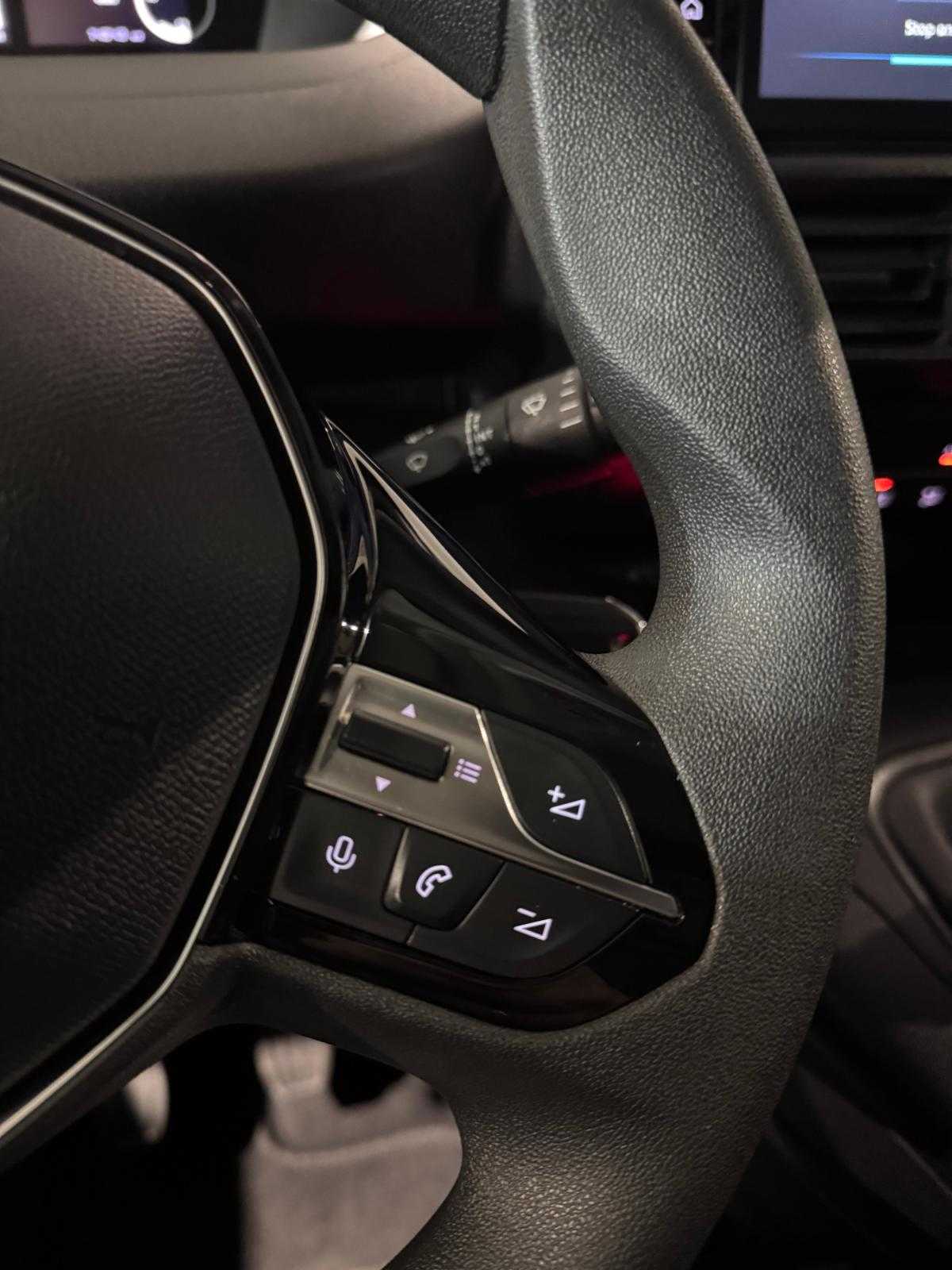 peugeot-partner-2025-diesel-1499cc