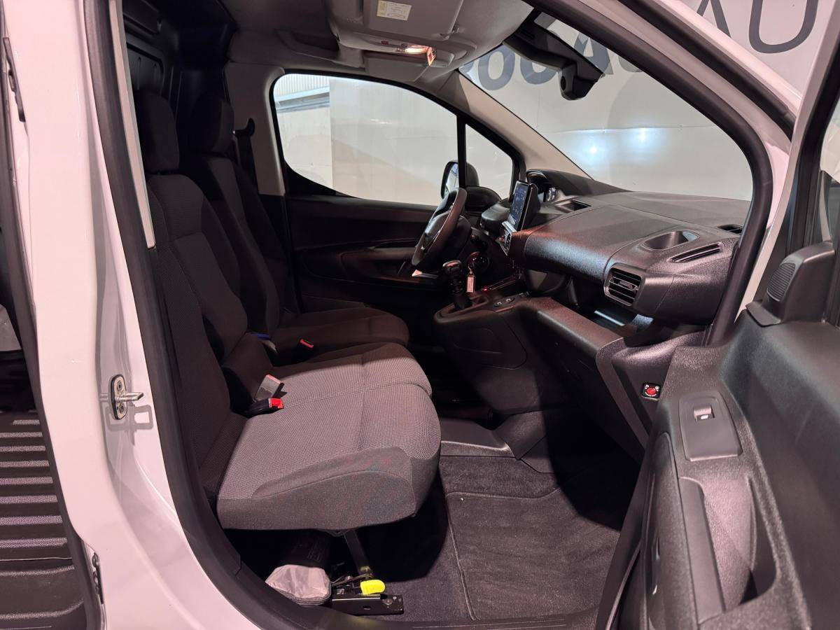 peugeot-partner-2025-diesel-1499cc