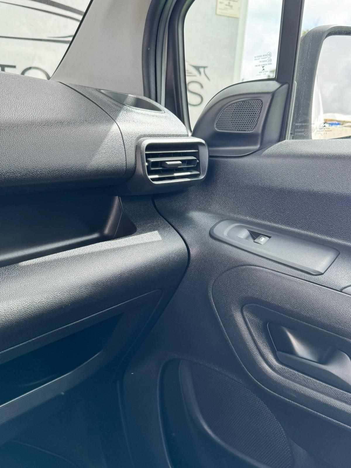 citroen-berlingo-2021-diesel-1499cc