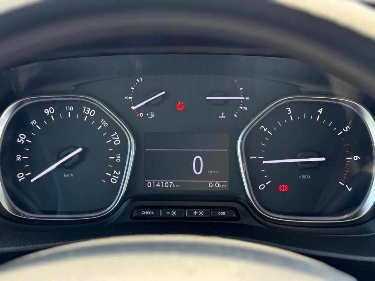 opel-vivaro-2022-diesel-1499cc