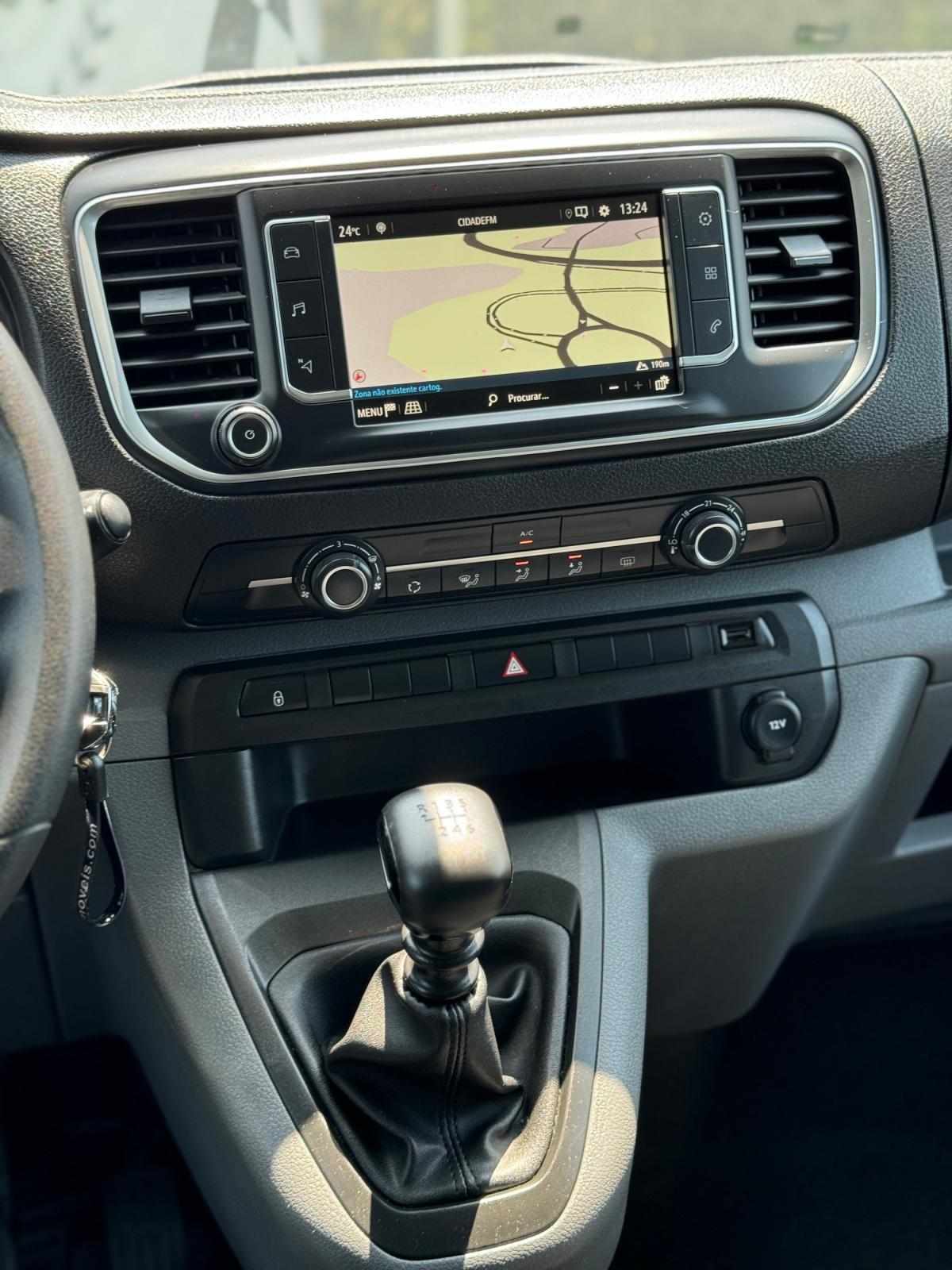 opel-vivaro-2022-diesel-1499cc