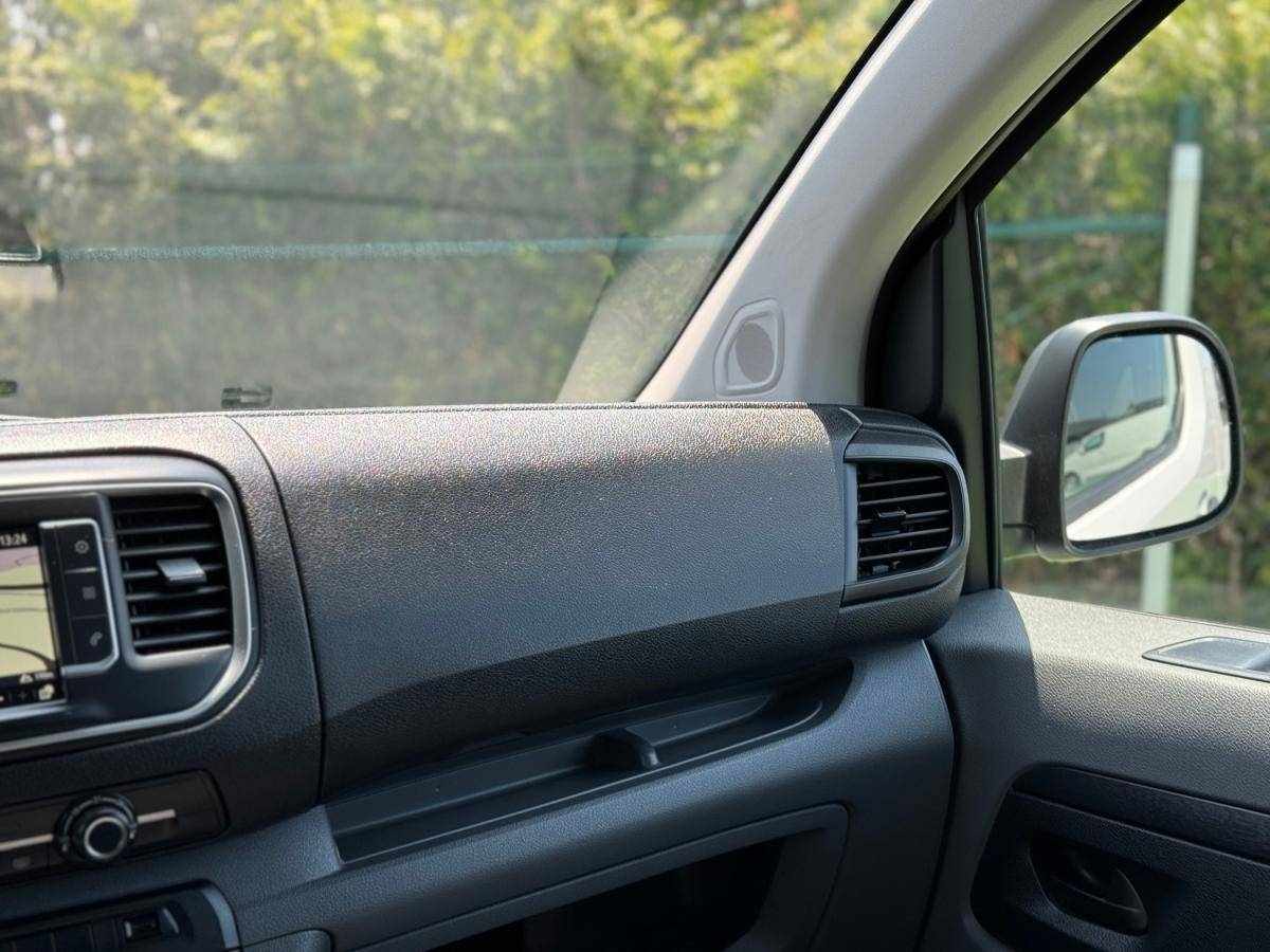 opel-vivaro-2022-diesel-1499cc