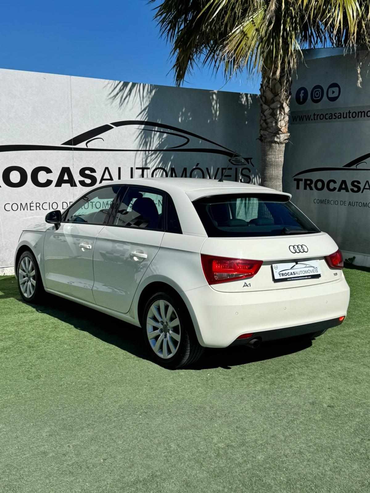 audi-a1-sportback-2012-diesel-1598cc