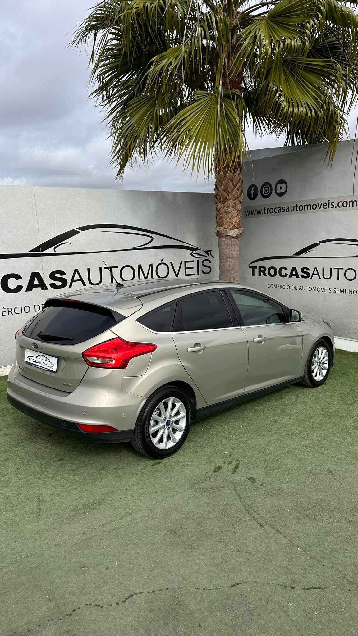 ford-focus-2015-gasolina-998cc