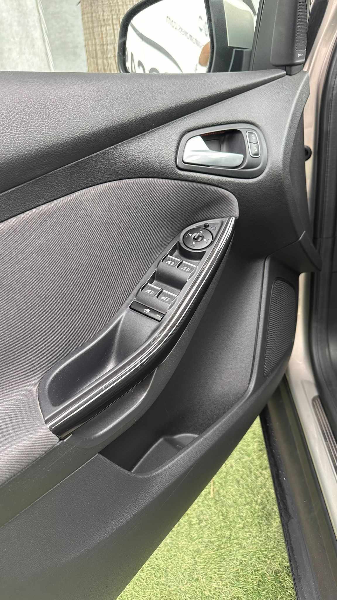 ford-focus-2015-gasolina-998cc