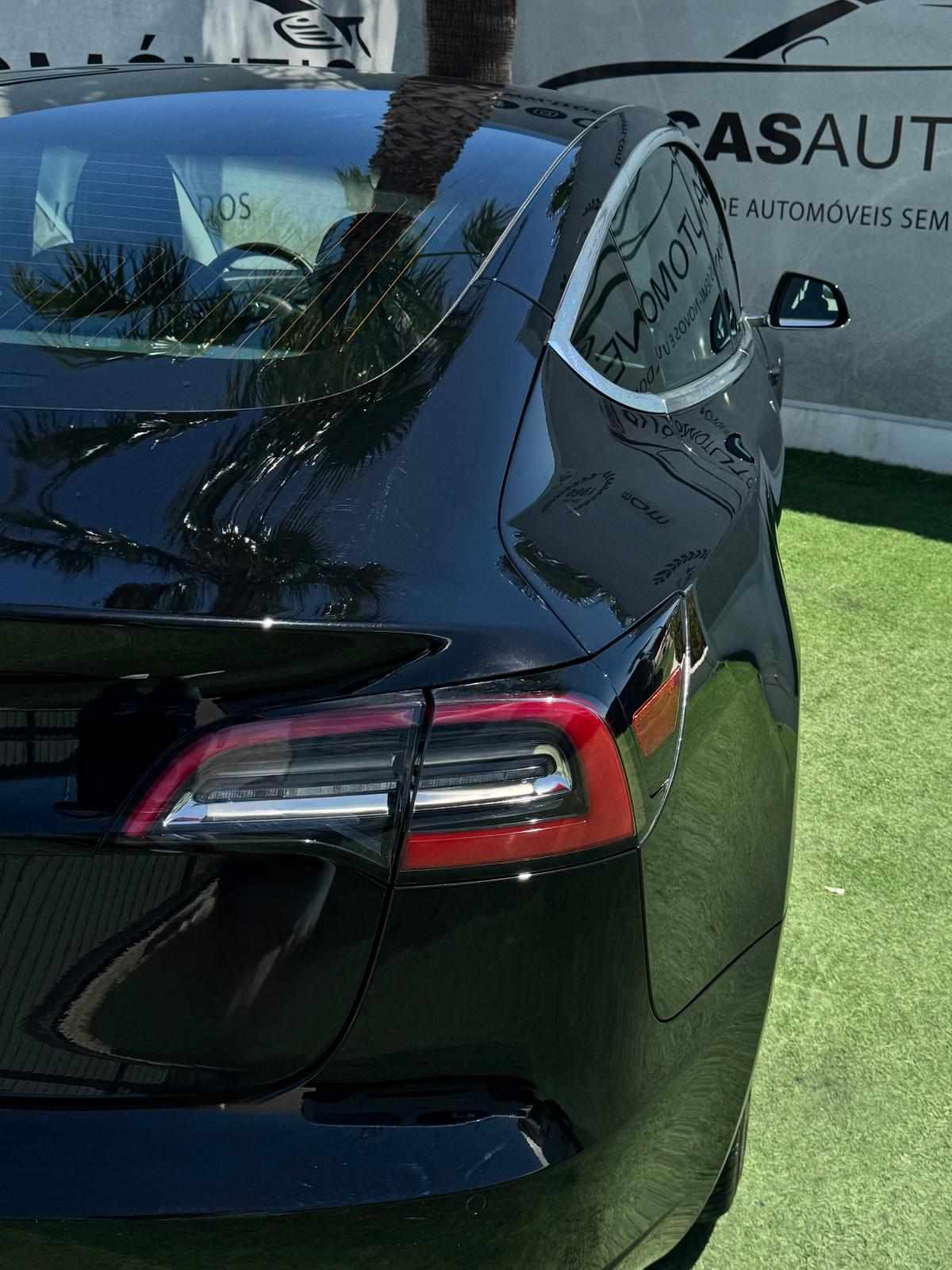 tesla-model-3-2020-eletrico-500cc