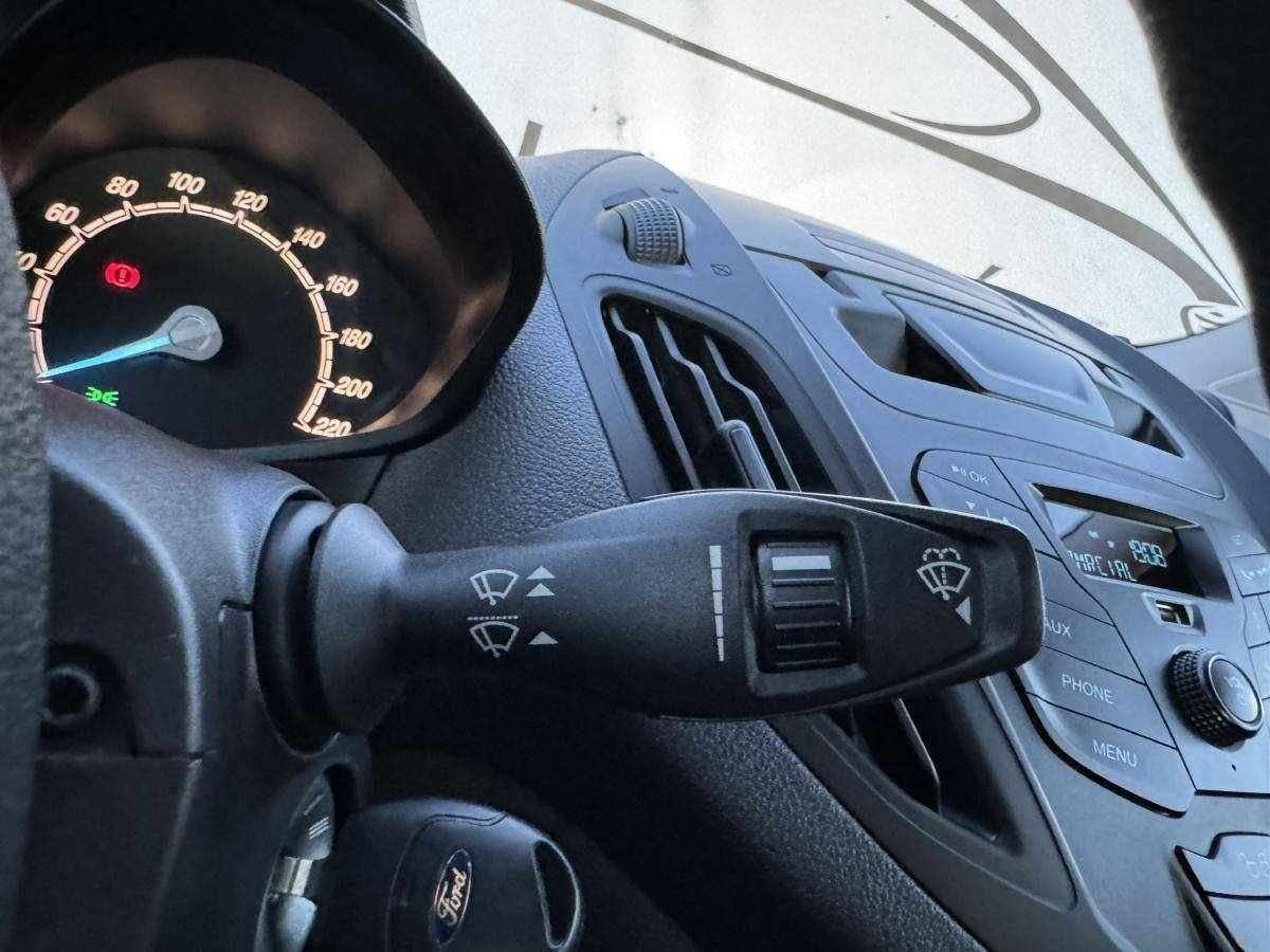 ford-tourneo-courier-2017-gasolina-998cc
