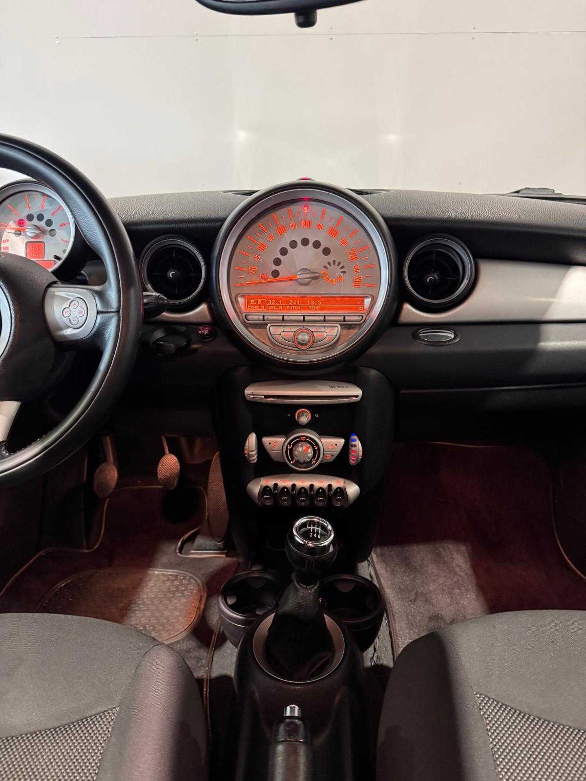 mini-cooper-2010-diesel-1560cc