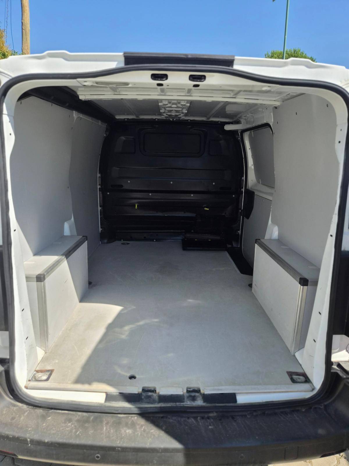 peugeot-expert-2022-diesel-1499cc