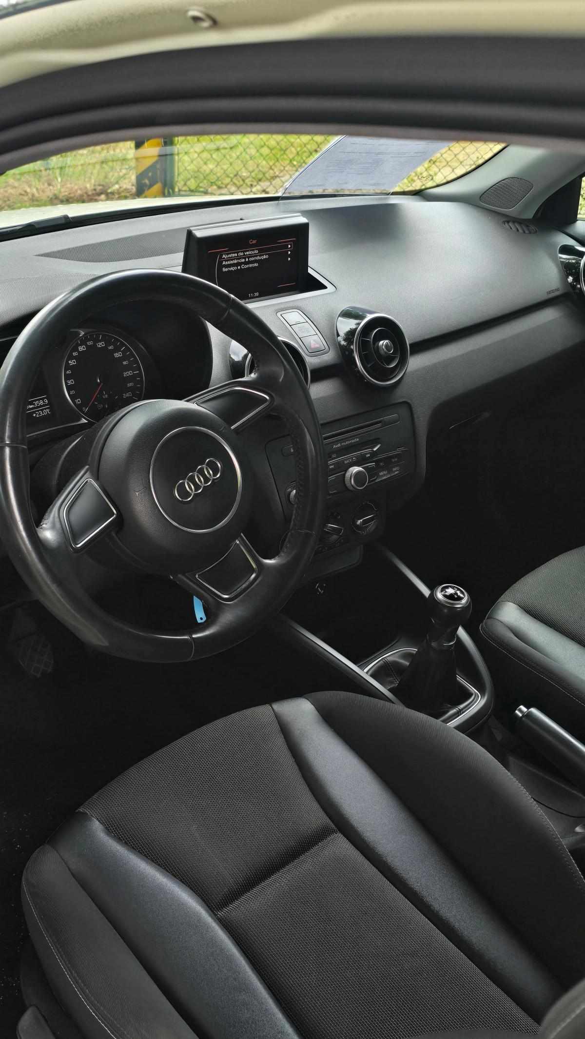 audi-a1-2011-diesel-1598cc