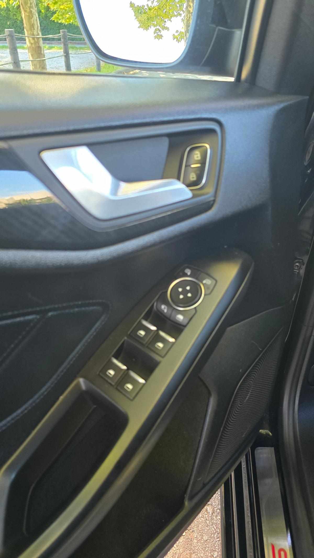 ford-focus-sw-2020-diesel-1499cc