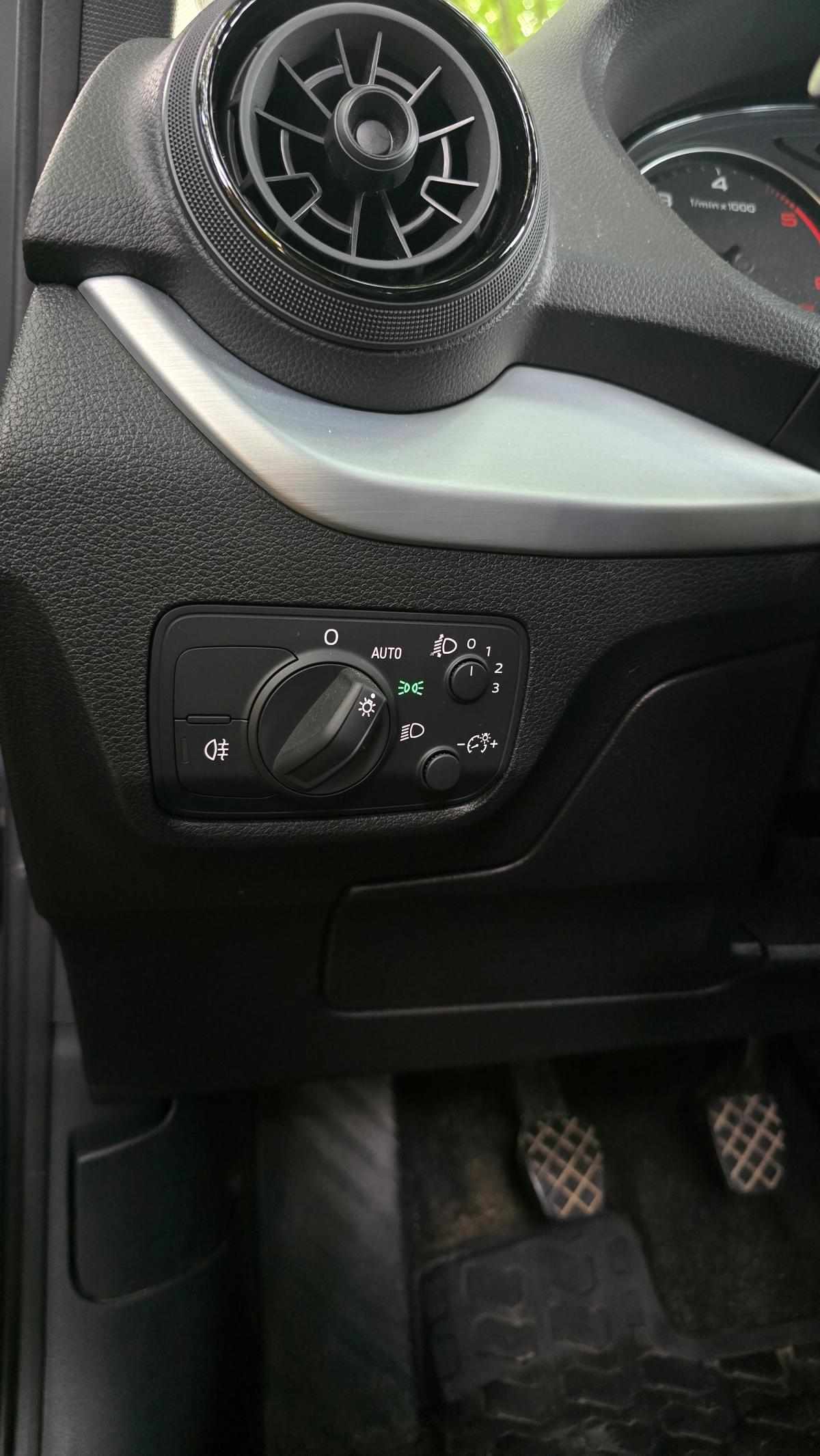 audi-q2-2019-diesel-1598cc