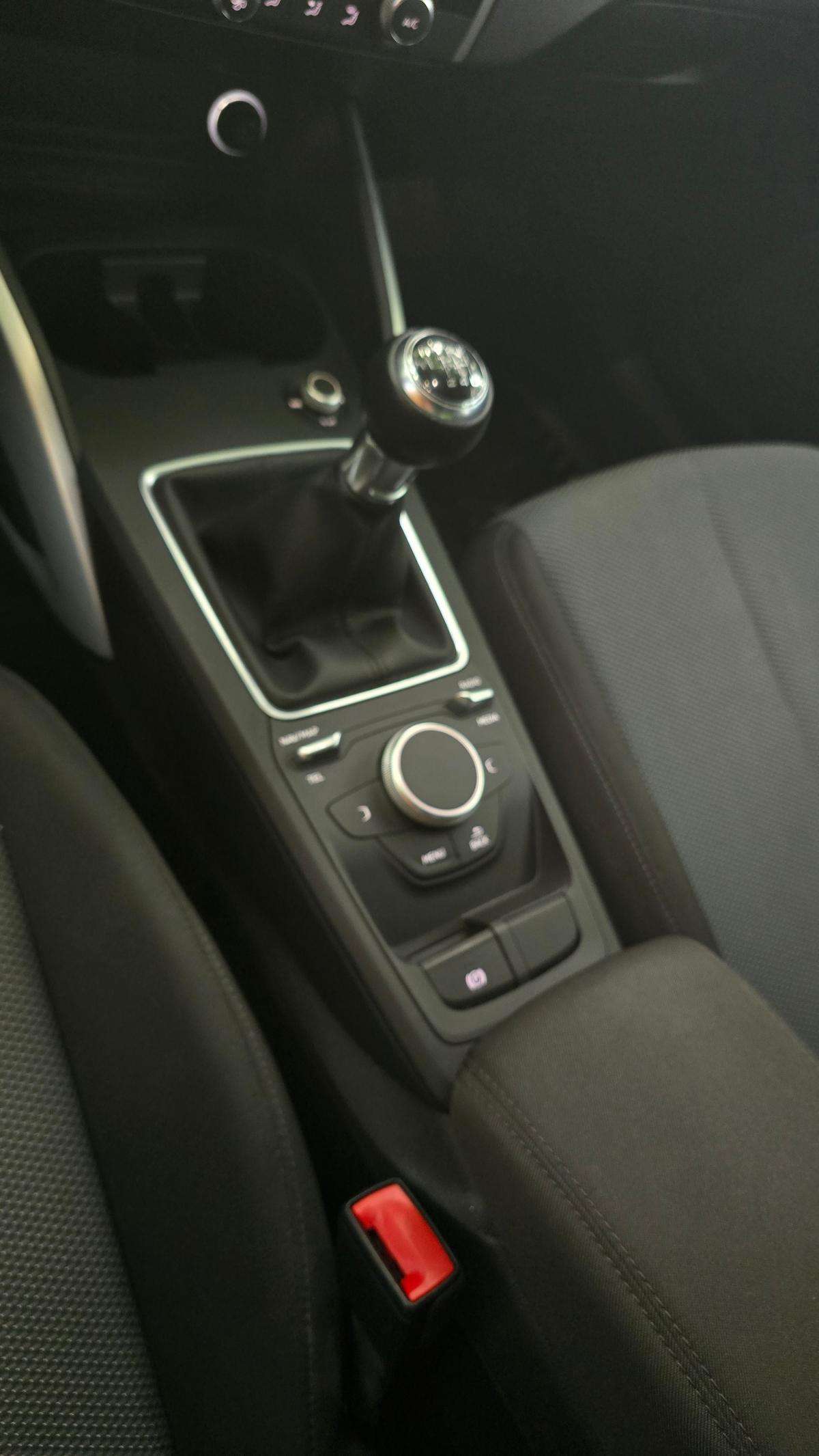 audi-q2-2019-diesel-1598cc