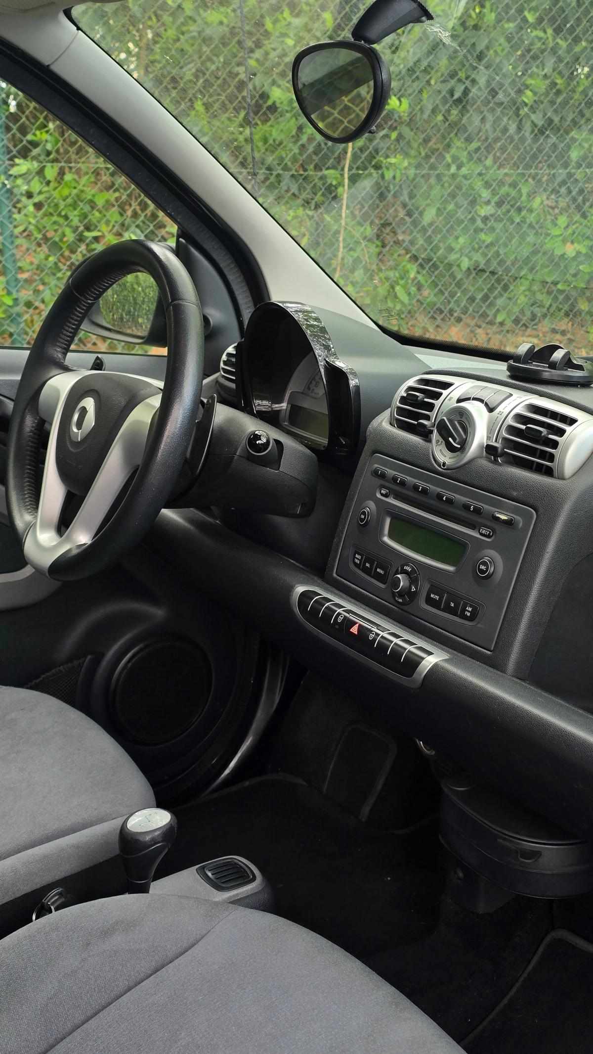 smart-fortwocoupe-2011-diesel-799cc